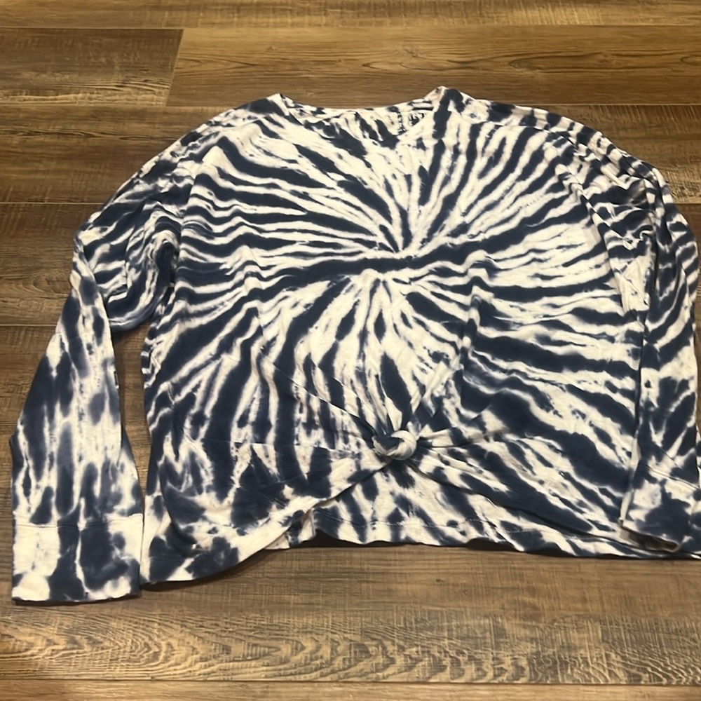 Aeropostale long sleeve women’s size s boyfriend tee.